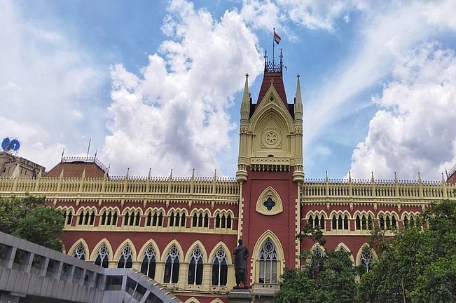 हाई कोर्ट ने मेसी कांड में राज्य से रिपोर्ट तलब की, तीन जनहित याचिकाओं की सुनवाई स्थगित