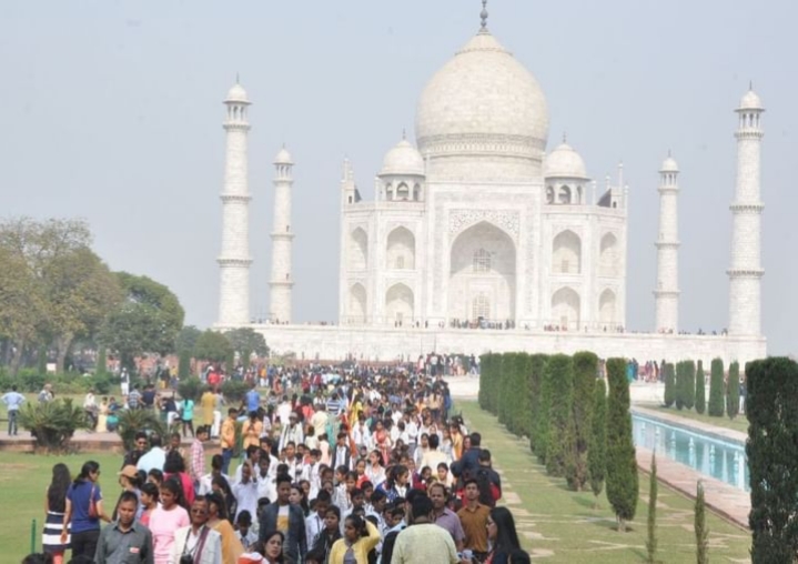 क्रिसमस से नव वर्ष तक ताज पर उमड़ेगा सैलानियों का हुजूम, की जाएंगी अतिरिक्त व्यवस्थाएं
