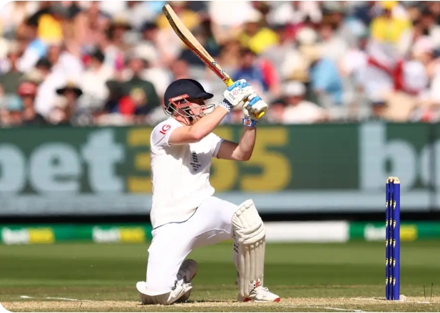 इंग्लैंड का मेलबर्न में ऐतिहासिक धमाका: 15 साल बाद ऑस्ट्रेलिया में जीता टेस्ट, कंगारुओं का गुरूर टूटा