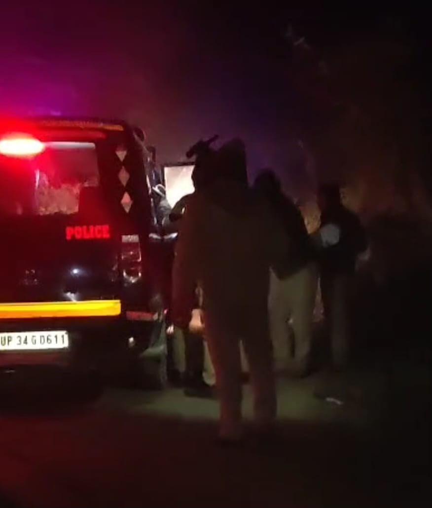 सीतापुर में खून की होली, पुरानी रंजिश में पिता -पुत्र को गोलियों से भूना