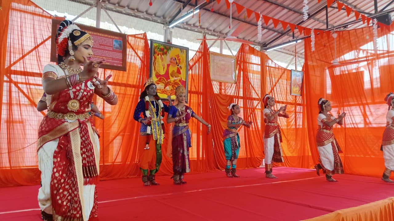 रामजन्मभूमि परिसर में तिरुपति के दल ने की नृत्य आराधना