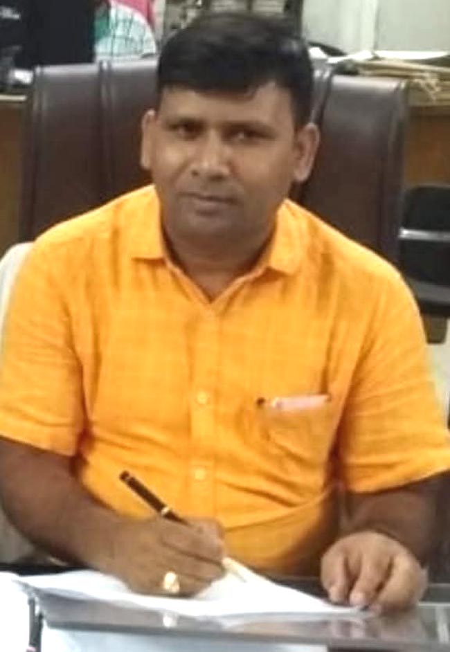 प्रयागराज : बीएसए के निरीक्षण में खुलासा, चार वर्ष से गायब शिक्षिका निलम्बित