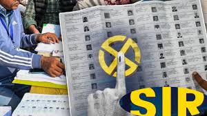 डुगडुगी वाले BLO! देवरिया में मो. आफताब का अनोखा अंदाज़, खुद गांव-गांव जाकर भरवाए SIR फॉर्म