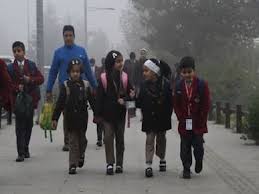 शीतलहर के चलते लखनऊ में 27 तक नर्सरी व प्री-प्राइमरी स्कूल बंद