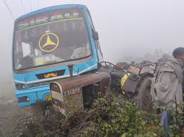 अमरोहा में मानवता शर्मसार: बस के पहिये के नीचे पूरी रात दबा रहा किसान का शव, सुबह हुआ खुलासा