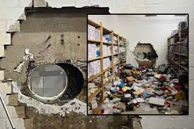 जर्मनी में 'मनी हाइस्ट' , चोरों ने बैंक की अंडरग्राउंड तिजोरी में छेद कर उड़ाये तीन करोड़ यूरो