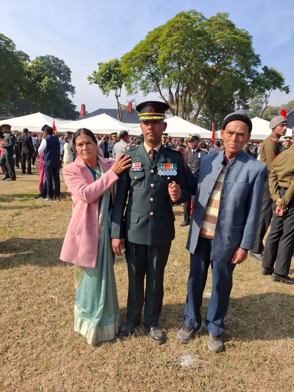 उत्तरकाशी: मुकेश भंडारी बने सेना के लेफ्टिनेंट, जिले का बढ़ाया गौरव