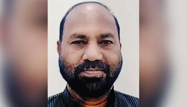 मेरठ: सपा विधायक रफीक अंसारी ने बीएलओ पर SIR वोट सत्यापन में गड़बड़ी का आरोप लगाया