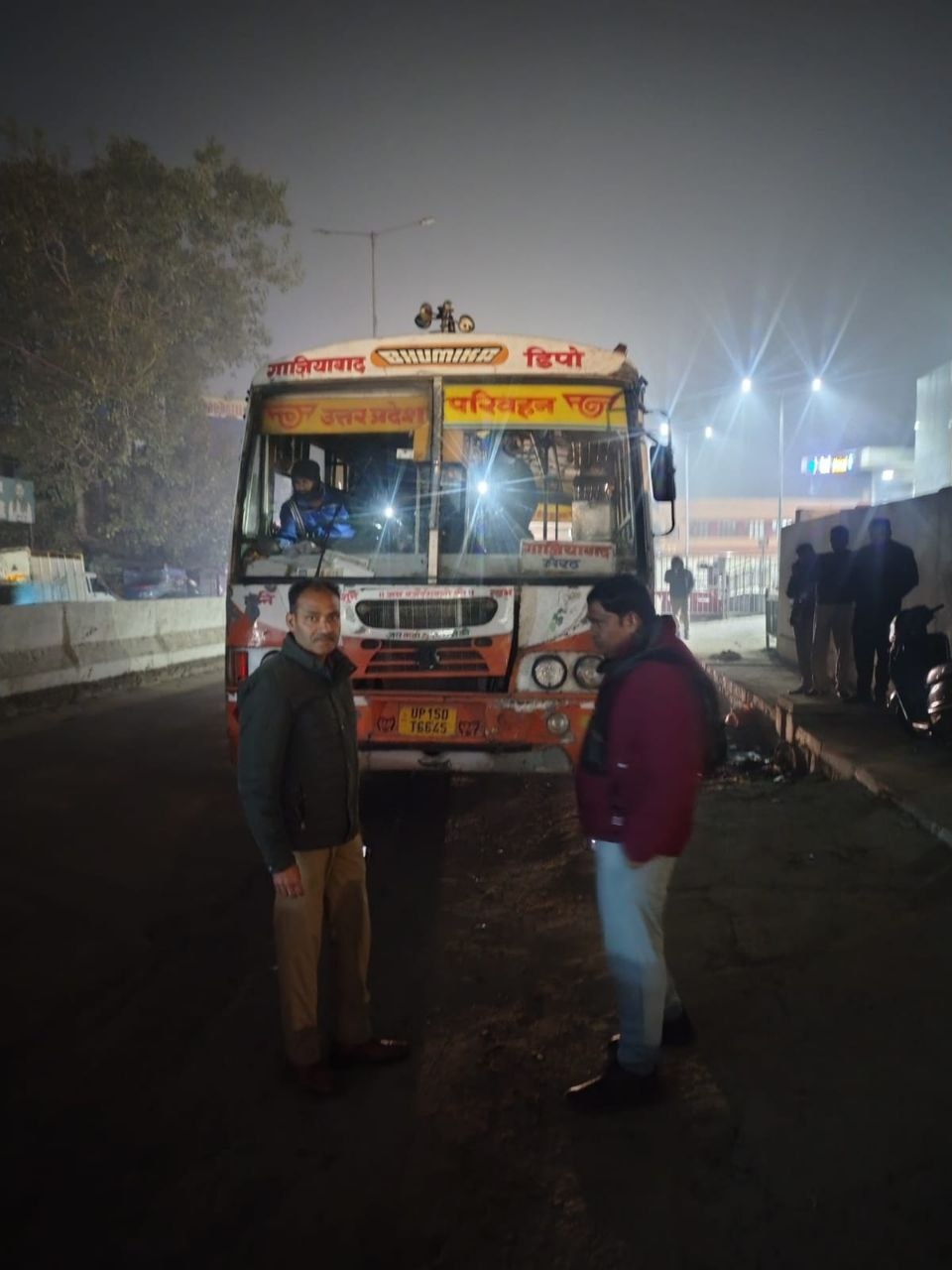 मेरठ पुलिस का यातायात सुरक्षा अभियान: 962 चालान, नियमों का पालन करने की अपील