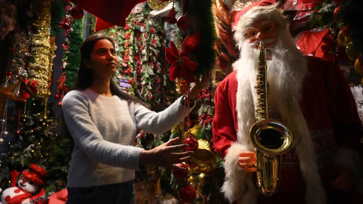 मेरठ में क्रिसमस की धूम, चर्च और बाजारों में तैयारियों का रंग