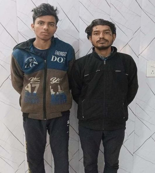 मेरठ पुलिस ने दो वाहन चोरों को गिरफ्तार किया, चोरी की होंडा मोटरसाइकिल बरामद