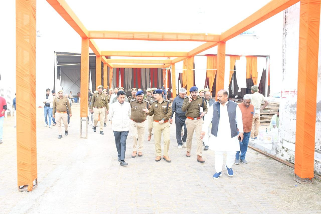 मेरठ: हस्तिनापुर में होने वाली विश्व हिंदू परिषद की अखिल भारतीय बैठक की तैयारियों का एसएसपी ने लिया जायजा