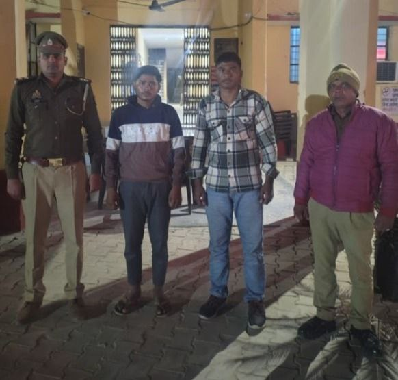 मेरठ: थाना फलावदा पुलिस ने दो किशोरियों को बहला-फुसलाकर ले जाने वाले दो युवकों को गिरफ्तार किया