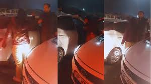 मेरठ: दबंगई दिखाने वाली महिला दरोगा पर गिरी गाज, एसएसपी अलीगढ़ ने किया लाइन हाजिर