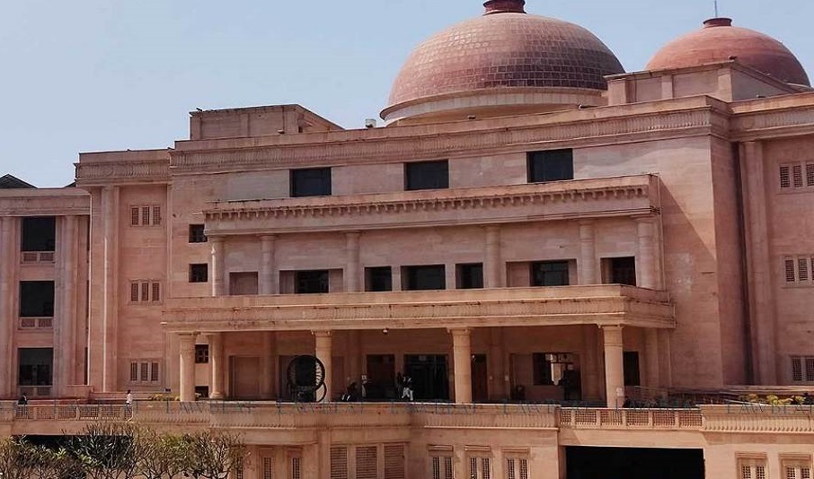 कोडीन कफ़ सिरप : विभोर राणा और विशाल सिंह को हाईकोर्ट की लखनऊ बेंच से मिली अंतरिम सशर्त जमानत