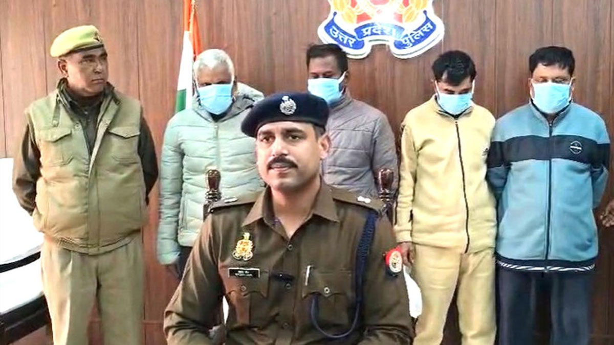 सहारनपुर में भूमि धोखाधड़ी का भंडाफोड़: पुलिस ने चार जालसाजों को गिरफ्तार कर फर्जी दस्तावेज़ों से जमीन हड़पने का किया खुलासा