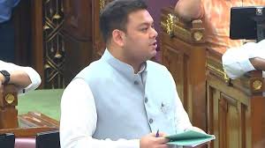 शीतकालीन सत्र: यूपी शिक्षा मंत्री का बड़ा बयान..प्रदेश में एक भी स्कूल बंद नहीं होगा