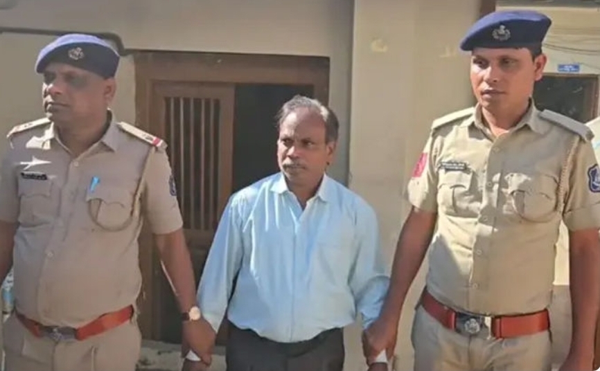 प्रेमजाल में फंसाकर धर्म परिवर्तन की कोशिश, आरोपी एवं उसका पिता गिरफ्तार