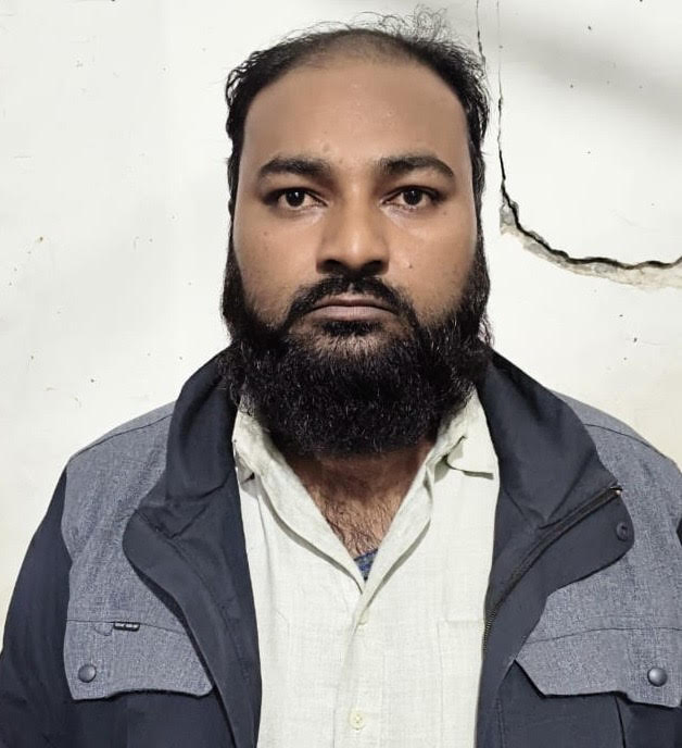 शामली में बुर्का न पहनने पर पति ने की पत्नी और दो नाबालिग बेटियों की हत्या, सेप्टिक टैंक से मिले शव