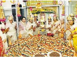 मेरठ के फूल बाग जैन मंदिर में सात वर्षों से चल रही भक्तामर महाअर्चना, 48 श्लोकों के साथ भक्तों ने की आरती