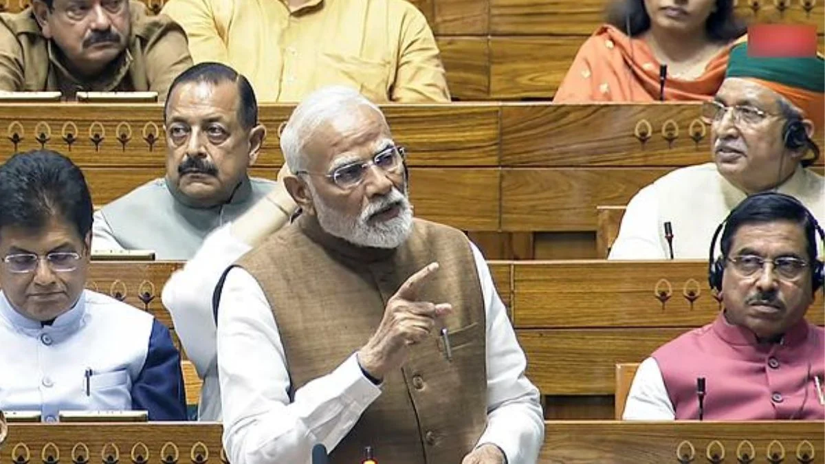 'वंदे मातरम्' भारत के भविष्य का भी सपना, कांग्रेस ने मुस्लिम लीग के दबाव में इसके टुकड़े किये: मोदी