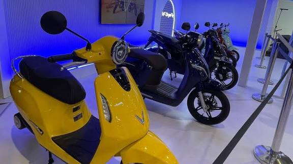 VinFast Electric Scooter 2026 की भारत में लॉन्च की तैयारी लंबी रेंज वाले EV स्कूटर्स TVS Ola Ather को दे सकते हैं कड़ी टक्कर