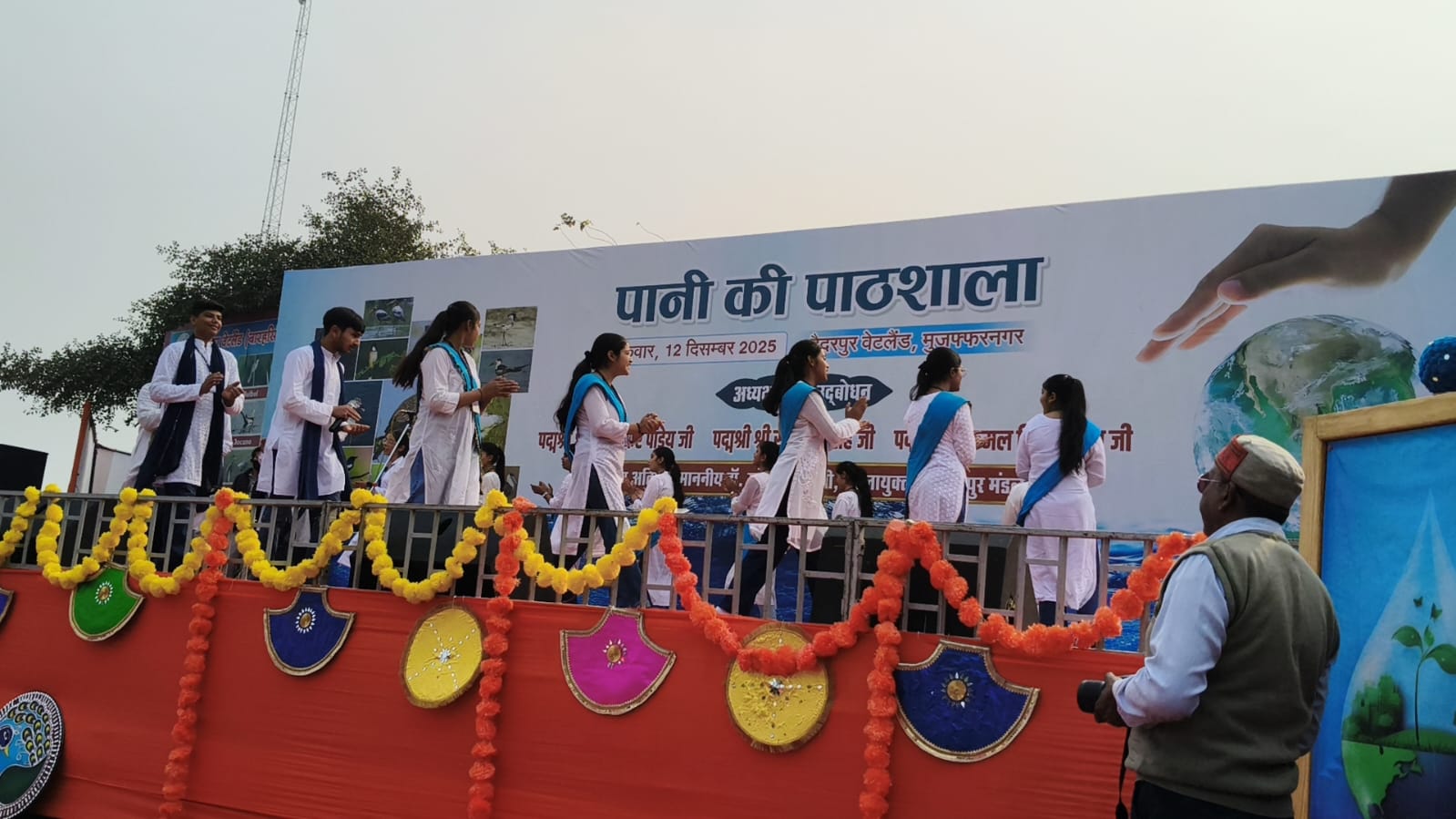 मुजफ्फरनगरः हैदरपुर वेटलैंड बनेगा पर्यटक हब, जिला प्रशासन ने “पानी की पाठशाला” से दिया पर्यावरण संदेश