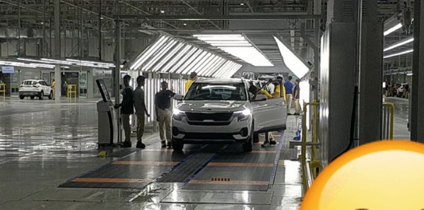 Kia Seltos 2026 India: किआ सेल्टोस 2026 को लेकर बड़ी खबर बुकिंग शुरू कीमत से पहले शुरू हुआ प्रोडक्शन