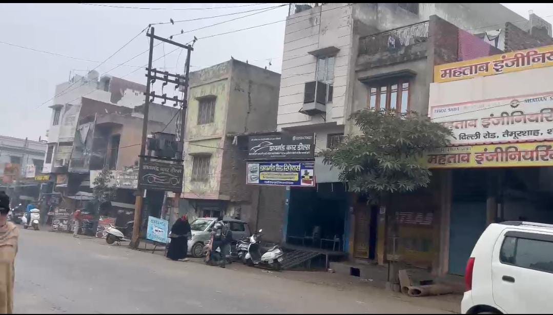 शामली में जमीन विवाद: वक्फ बोर्ड पर सरकारी भूमि कब्जाने का आरोप, कार्रवाई न होने पर अब 'मुख्यमंत्री दरबार' जाएगा पीड़ित