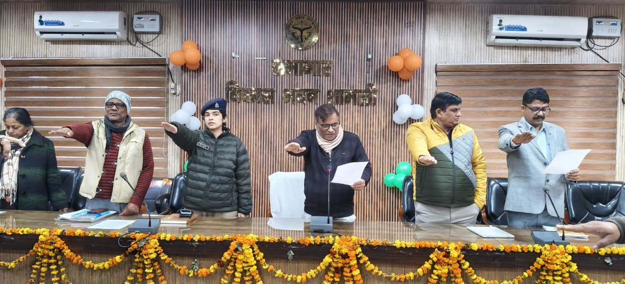 शामली: बाल विवाह मुक्त भारत की गूँज, विकास भवन में CDO ने दिलाई शपथ; धर्मगुरुओं और हलवाइयों पर रहेगी नजर