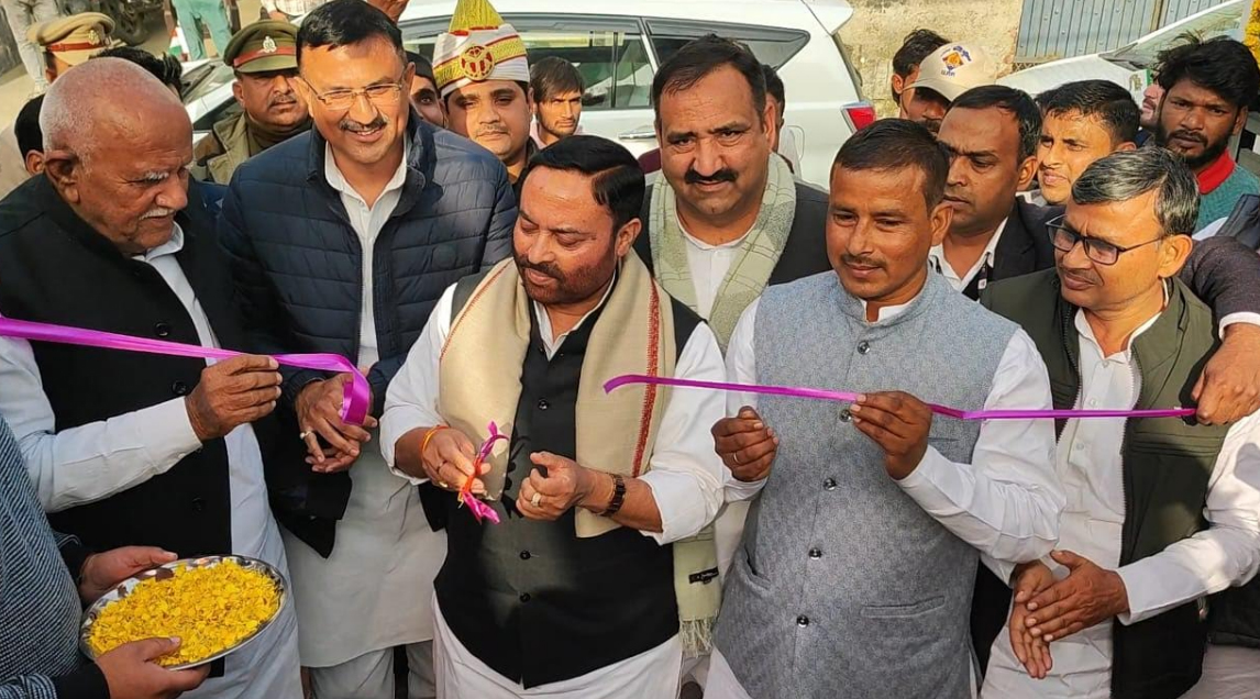 मुज़फ्फरनगर: कुतुबपुर में 18 लाख से बने पंचायत भवन का लोकार्पण, कैबिनेट मंत्री अनिल कुमार ने गिनाई सरकार की उपलब्धियां