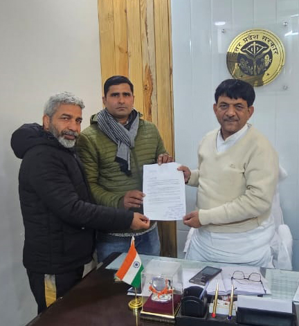 मुज़फ्फरनगर में सिंचाई विभाग में भ्रष्टाचार की 'नहर': 5 दिन में उखड़ी सड़क, एक्सईएन और जेई पर कार्रवाई की तलवार