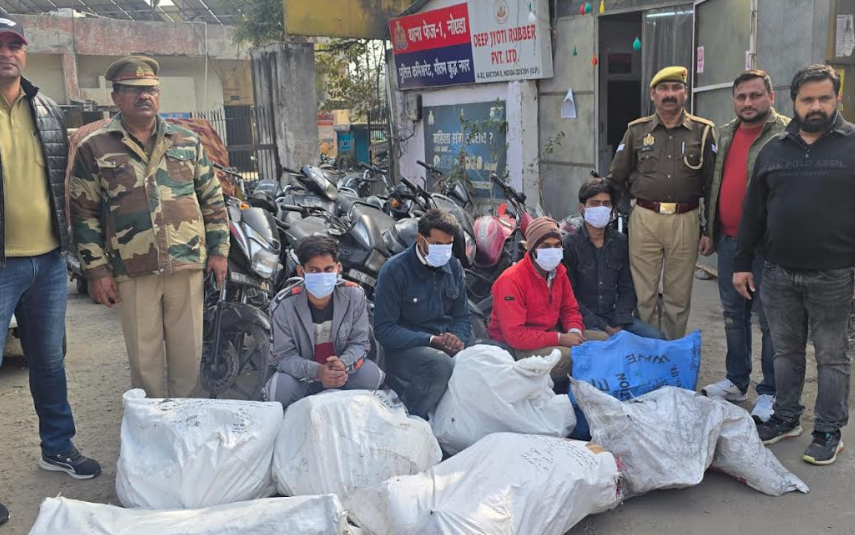 नोएडा: मोटरसाइकिल चोरी गिरोह का पर्दाफाश, जुड़वा हमशकल भाई समेत चार बदमाश गिरफ्तार
