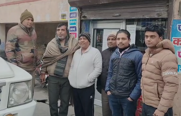 शामली: हिंदू रक्षा दल ने संगीत सोम के समर्थन में मुजफ्फरनगर कूच का ऐलान, पुलिस ने कार्यकर्ताओं को हिरासत में लिया