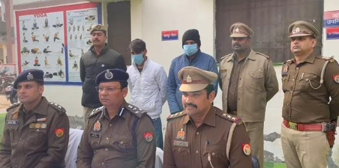 नोएडा में अंतरराज्यीय वाहन चोरों की पुलिस गिरफ्तारी, 15 चोरी की मोटरसाइकिलें बरामद