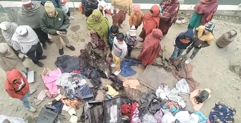 मुजफ्फरनगर: चाय बनाते समय घर में लगी भीषण आग, गरीब परिवार का सारा सामान जलकर राख