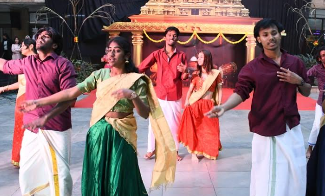 एमिटी विश्वविद्यालय में ‘फसल सद्भाव’ कार्यक्रम, छात्रों ने अलग-अलग सांस्कृतिक त्यौहारों का उत्सव मनाया