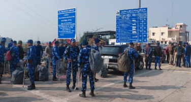 चंद्रशेखर आजाद ने बैरिकेड तोड़ी, बाइक से पहुँचे कपसाड़ 