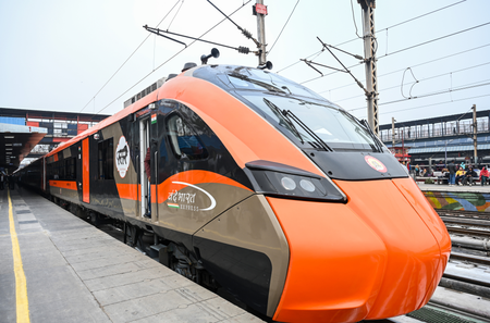 भारतीय रेलवे की बड़ी पहल: 549 ट्रेनों की रफ्तार बढ़ी, यात्रियों का बचेगा एक घंटे से ज्यादा समय