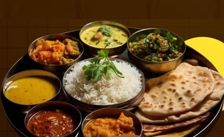 शरीर को सिग्नल देता है खाना, बार-बार की आदतें बनाती हैं सेहत, समझें पूरा गणित