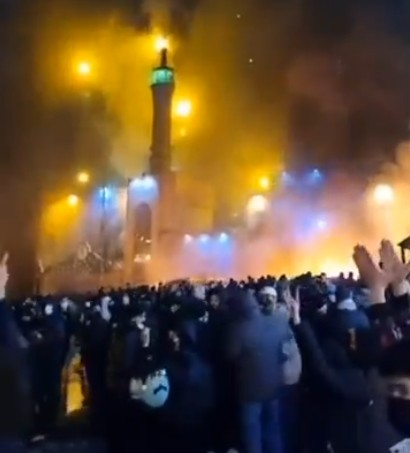 ईरान में जनविद्रोह: प्रदर्शनों में अब तक 60 से अधिक की मौत, सत्ता के खिलाफ सड़कों पर उतरा जनसैलाब