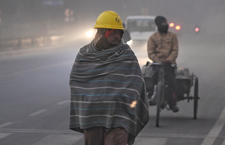 एनसीआर में जहरीली हवा और शीतलहर का डबल अटैक, ग्रेटर नोएडा-दिल्ली टॉप प्रदूषित इलाकों में शामिल 