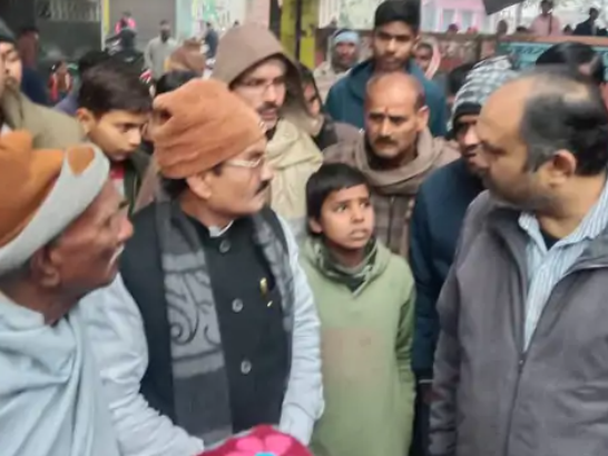 लखीमपुर खीरी: इलाज न मिलने से एम्बुलेंस में गर्भवती की मौत, भड़के BJP विधायक बोले— 'मुझे शर्म आती है'