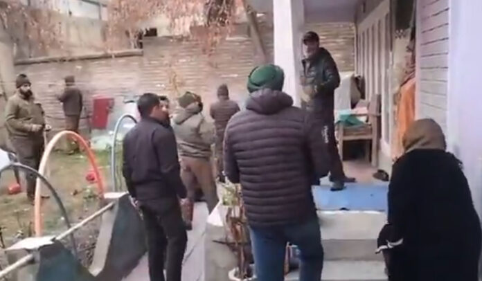 कश्मीर में साइबर आतंक पर CIK का बड़ा प्रहार: 22 ठिकानों पर छापेमारी.. टेरर फंडिंग का खुलासा