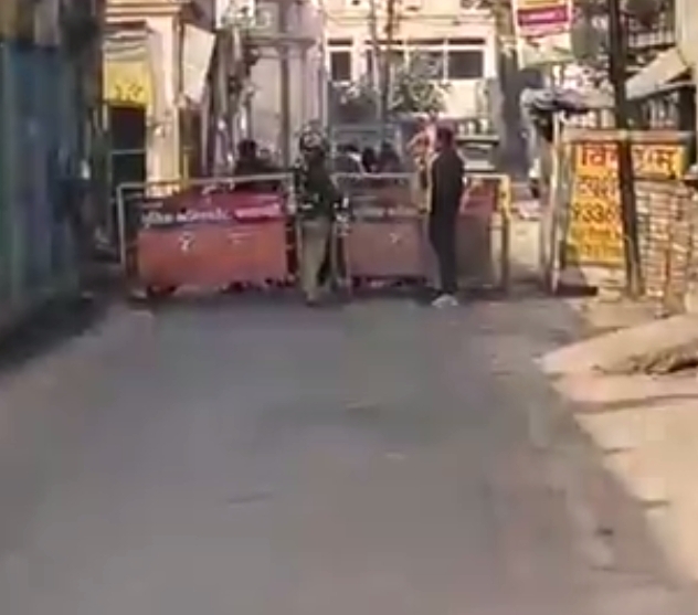 यूपी कांग्रेस अध्यक्ष अजय राय हाउस अरेस्ट: लखनऊ आवास के बाहर भारी बैरिकेडिंग; पुलिस ने किया नजरबंद