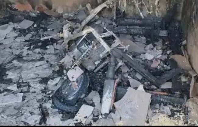 नारनौल में दर्दनाक हादसा: चार्जिंग के दौरान इलेक्ट्रिक स्कूटी में ब्लास्ट, एक व्यक्ति की मौत