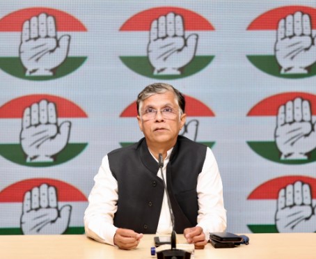 शंकराचार्य अविमुक्तेश्वरानंद के साथ दुर्व्यवहार पर कांग्रेस का हमला..भाजपा सरकार से माफी की मांग