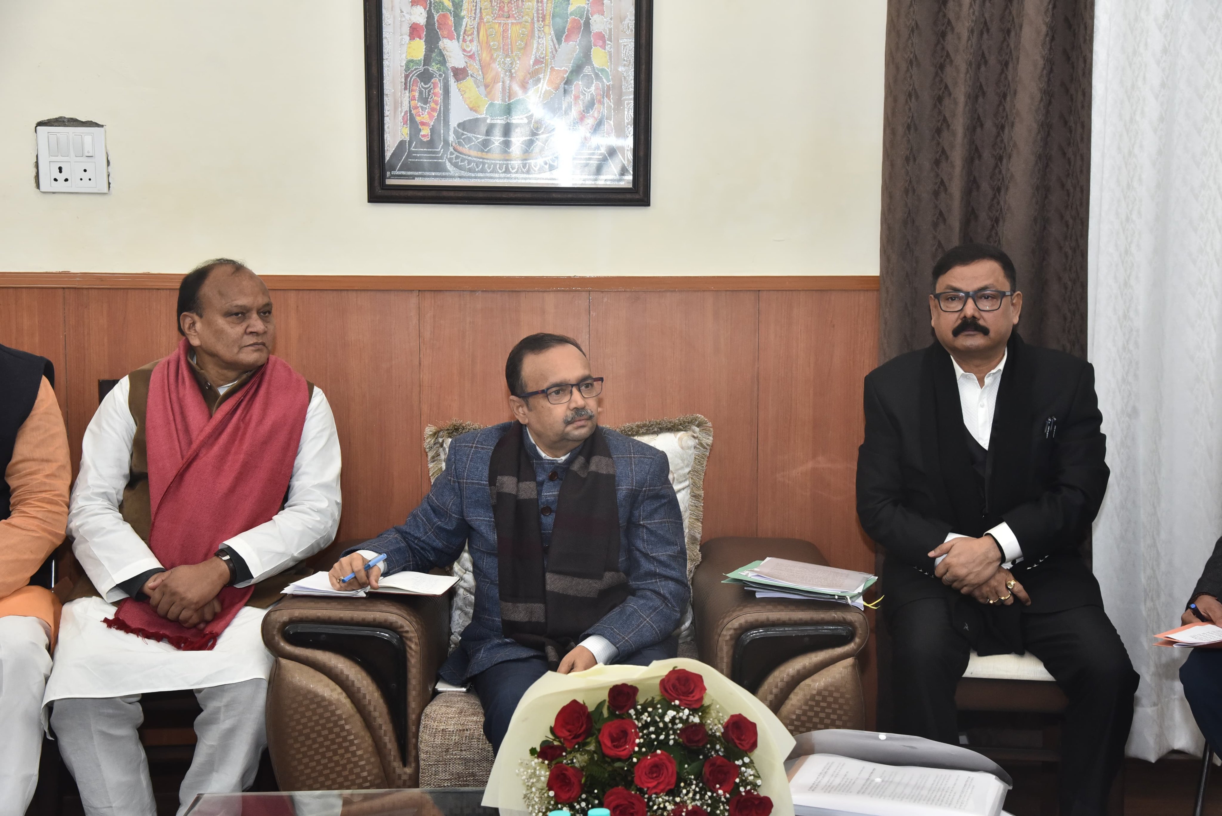 बरेली में प्रभारी मंत्री का सपा पर बड़ा हमला: 'EVM और संवैधानिक संस्थाओं पर झूठ फैलाना ही सपा की राजनीति