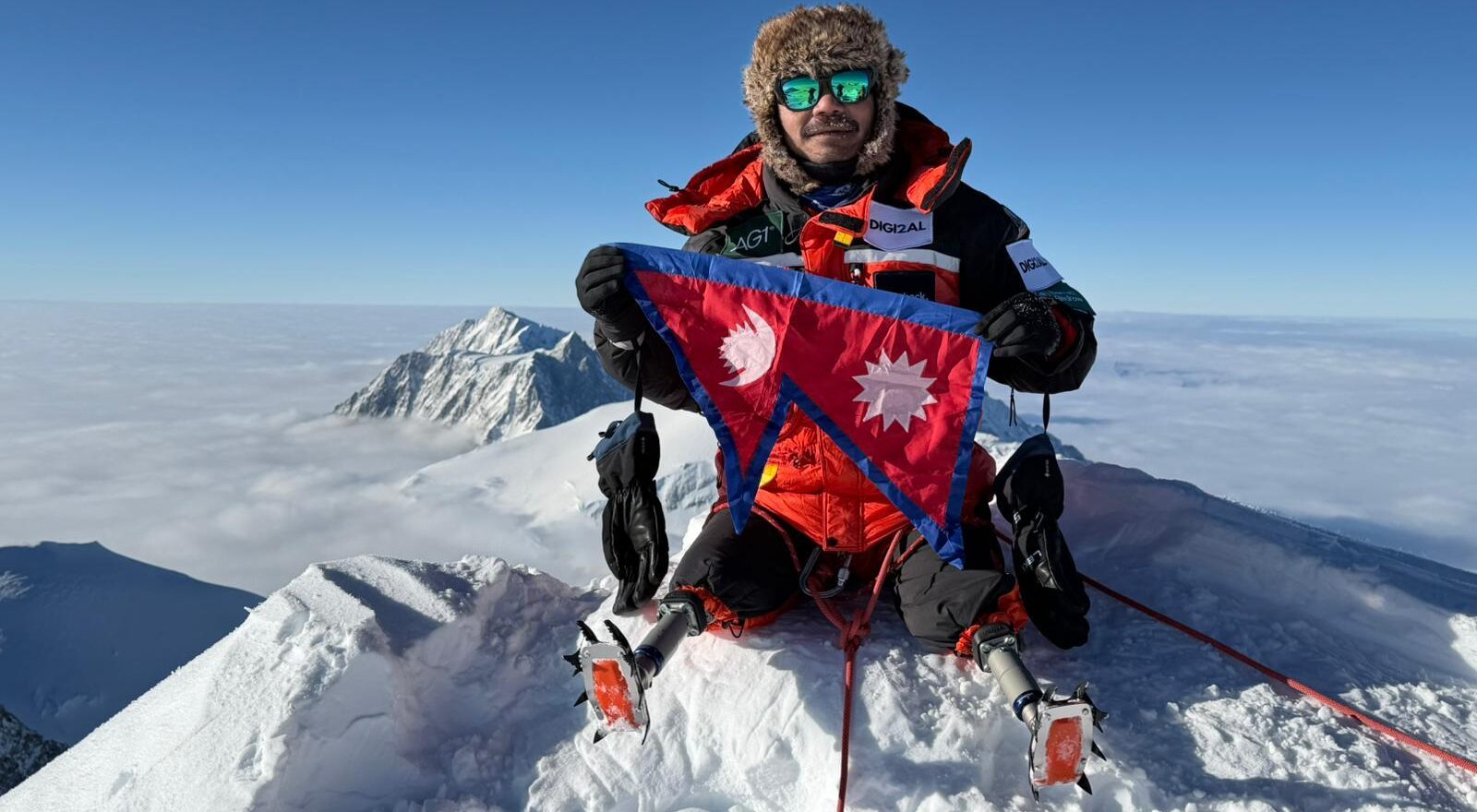 नेपाल के पूर्व गोरखा सैनिक और दिव्यांग पर्वतारोही हरि बुद्ध मगर ने रचा इतिहास, सात महाद्वीपों की ऊंची चोटियों पर फहराया देश का झंडा