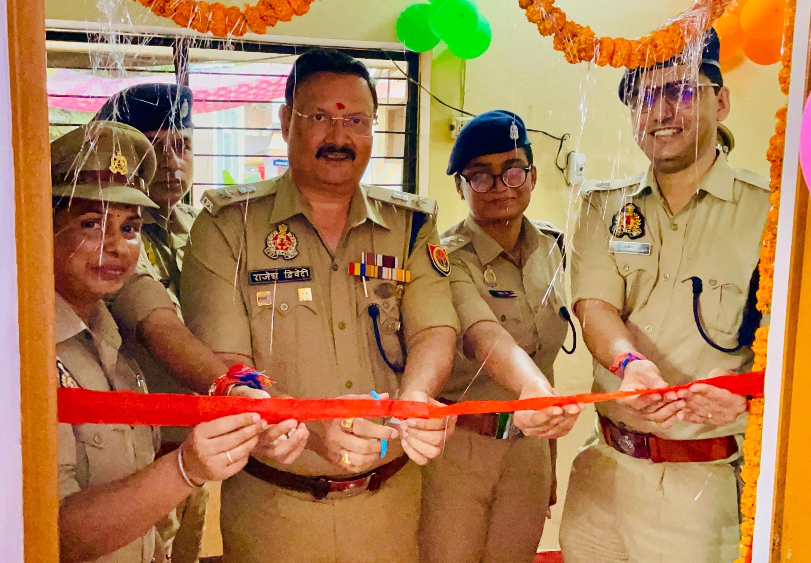 यूपी पुलिस की बड़ी पहल: बरेली परिक्षेत्र में बने 45 पुलिस क्रेच.. ड्यूटी के दौरान सुरक्षित रहेंगे महिला पुलिसकर्मियों के बच्चे